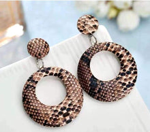 Load image into Gallery viewer, Snakeskin Earrings 2 Colors Available
